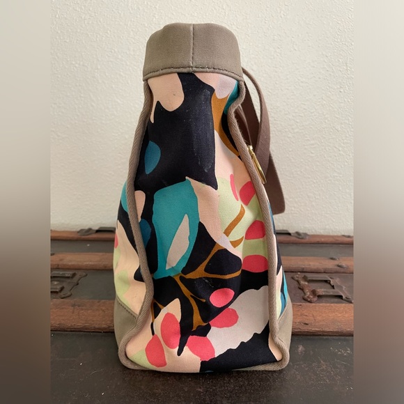 Fossil large vibrant colored tote bag ~ - Picture 10 of 12